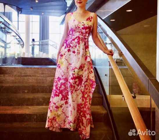 Дизайнерское шелковое платье Vivienne Westwood Дизайнерское шелковое платье Vivienne Westwood