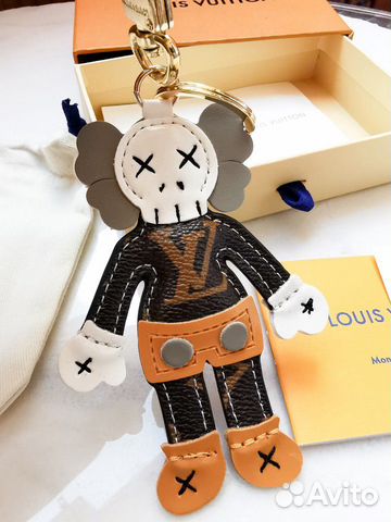 Стильный аксессуар брелок Louis Vuitton