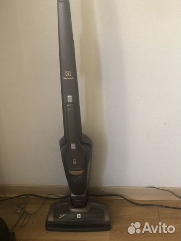 Пылесос Electrolux EER77MBM,бронзовый