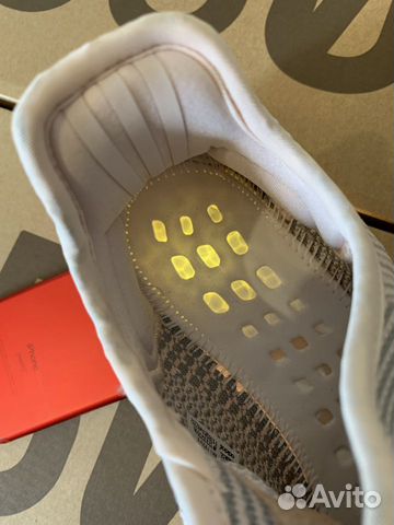 Кроссовки Yeezy Boost Розовые Кроссовки Yeezy Boost Розовые