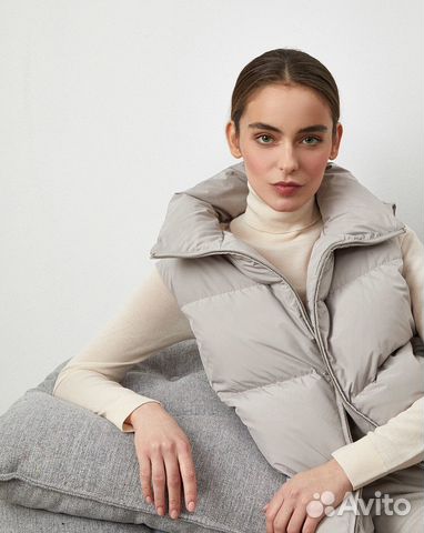 Белый(не серый) жилет 12Storeez