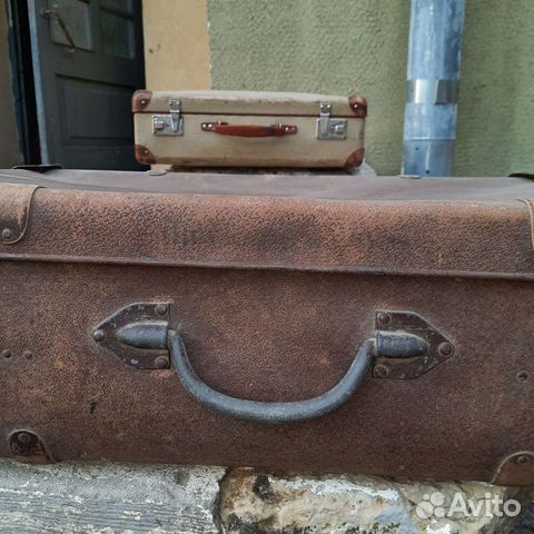 Чемоданы старинные 2 штуки