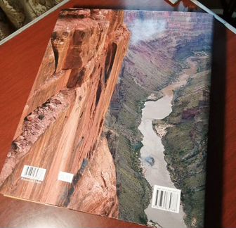 Книга из США на английском новая