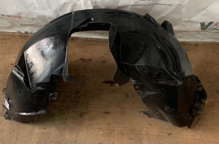 Передний левый подкрылок Ford Mondeo 4