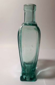 Красивая дореволюционная бутылка. Редкость