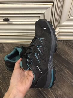 Походные ботинки