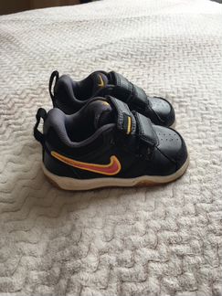 Кроссовки Nike