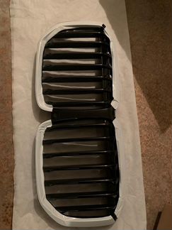 Новая решетка радиатора Shadow line BMW X7 G07