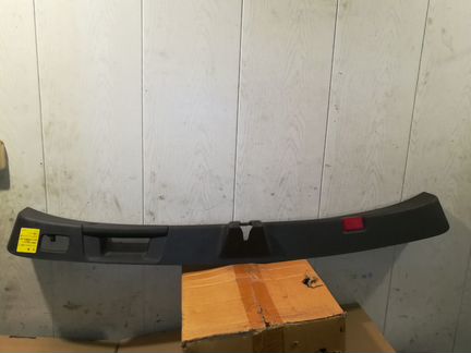 Обшивка проема багажника мерседес х156