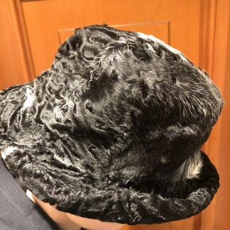 Шляпа каракульча