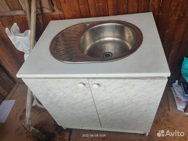 Кухонная мойка с тумбой