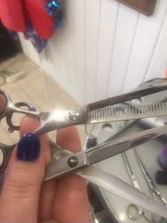 Услуги: заточка и ремонт парикмахерского и маникюр