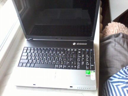 Ноутбук матрица 17 дюймов,2 Гб памяти