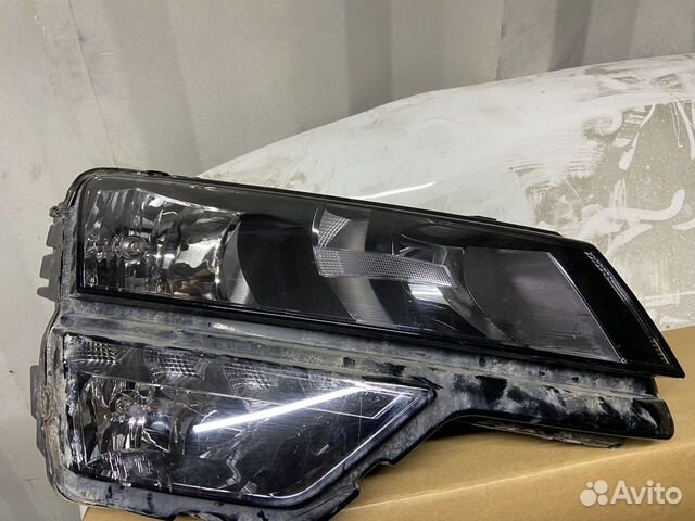 Фара правая Skoda karoq