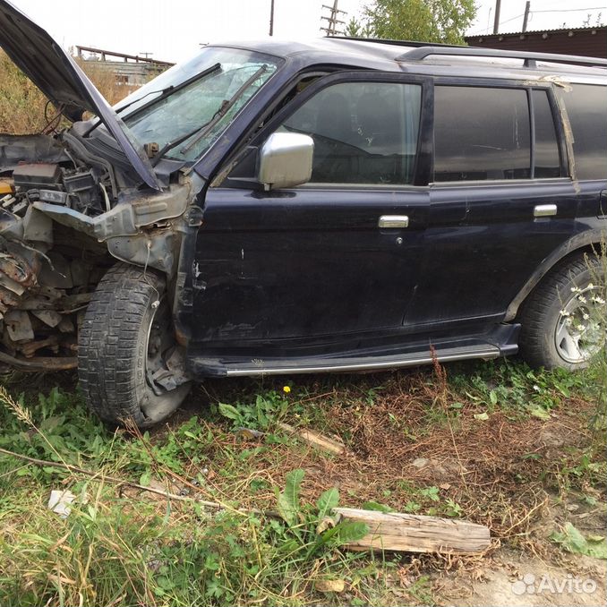 Разбираю паджеро спорт