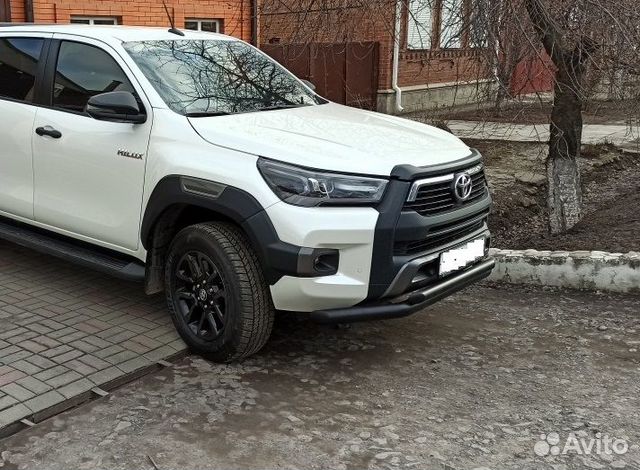 Передний бампер Хайлюкс8 Hilux Black Onyx