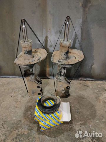 Стойки Веста