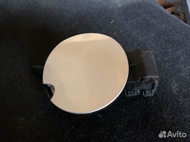 Лючок бензобака (топливного бака) в сборе Renault