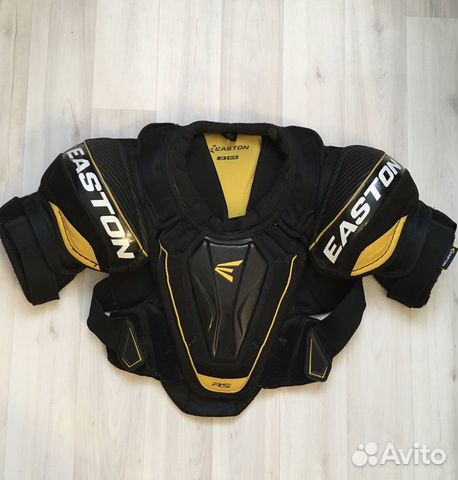 Хоккейная форма:нагрудник/краги/коньки/щитки