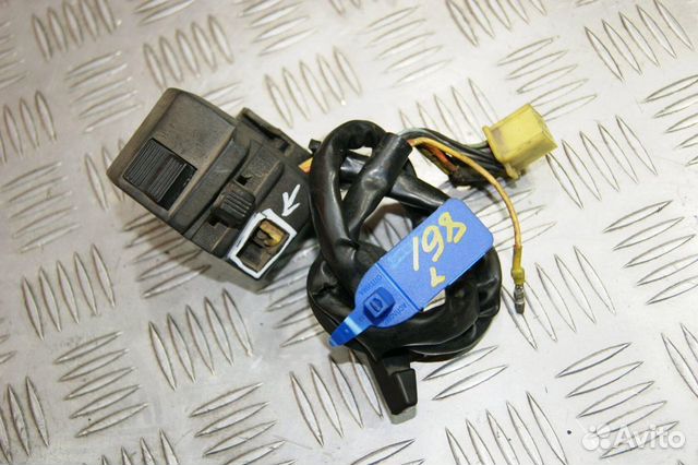 Пульт левый Suzuki Bandit V 400-1