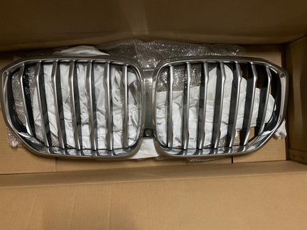 Решетка и накладки выхлоп трубы BMW X5 G05