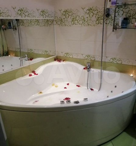3-к. квартира, 55 м², 1/5 эт.