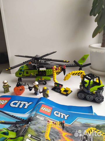 Lego City 60123 вертолёт исследователей вулканов