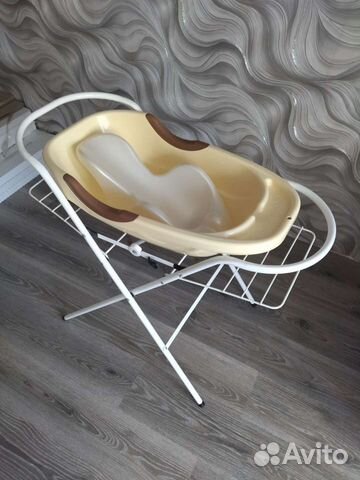 Подставка под ванну