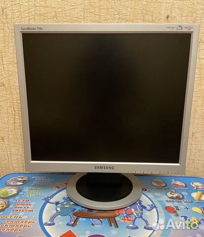 Монитор Samsung