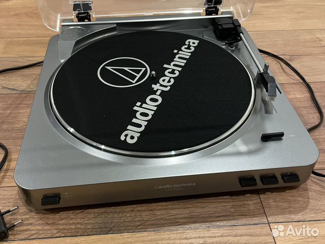 Проигрыватель винила audio technica AT-LP60-USB