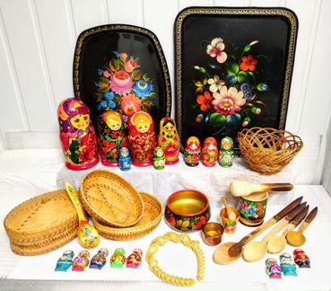Матрёшки, корзины, шкатулки
