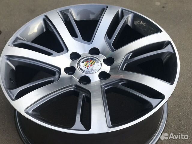 Диски на Cadillac Escalade R22 новые