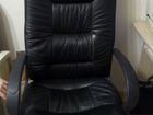 Офисное кресло руководителя