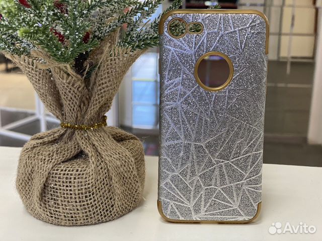 Чехол на iPhone 7