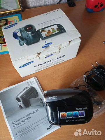 Цифровая видеокамера