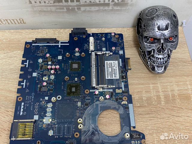 Материнские платы для ноутбуков, в ассортименте