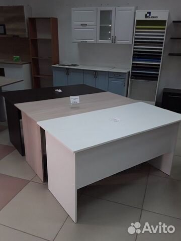 Стол письменный