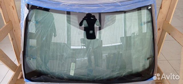 Лобовое стекло Jaguar XE