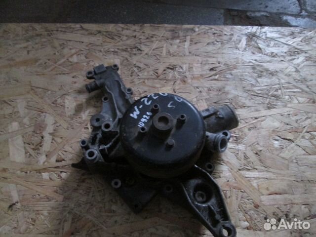 Помпа системы охлаждения Mercedes S-Klasse W220