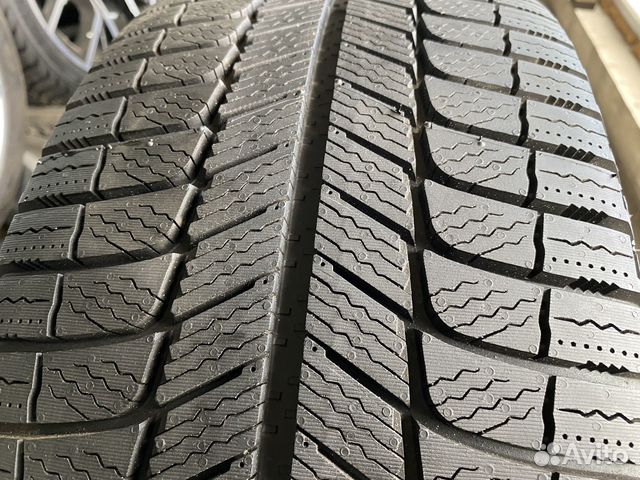 Michelin X-Ice XI3 245/45 R18 100H