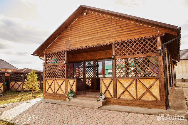 Большая теплая беседка