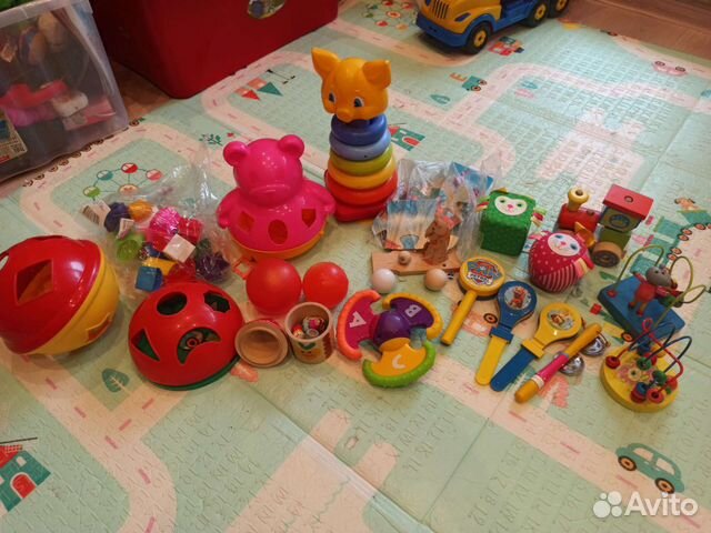 Развивающие игрушки пакетом
