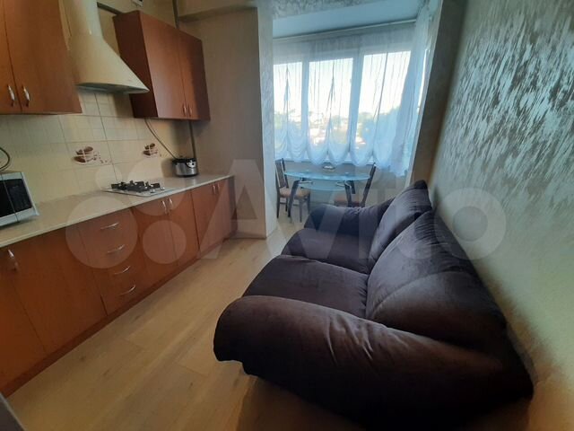 1-к. квартира, 42 м², 3/10 эт.