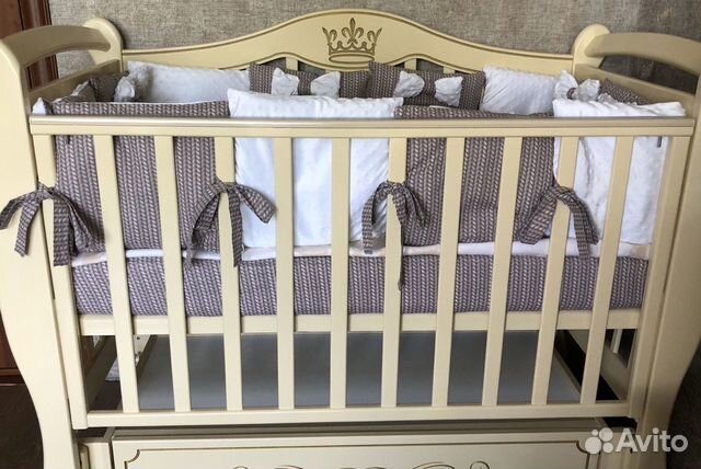 Комплект бортиков и постельного белья AmaroBaby