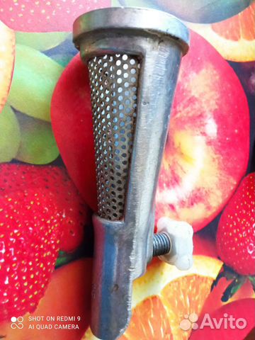 Насадка-соковыжималка на мясорубку