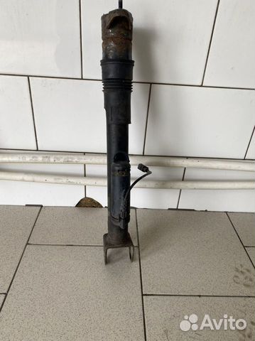 Амортизатор Мерседес W164 GL 350 задний