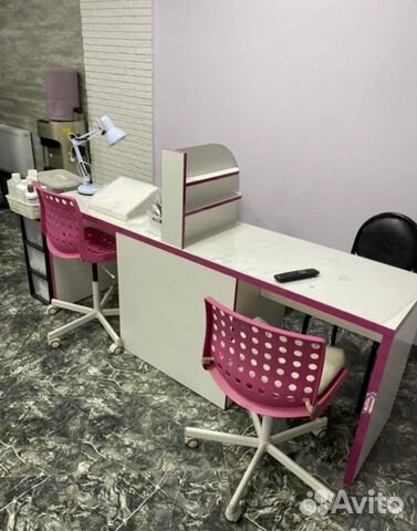 Маникюрный стол на 2 мастера новый