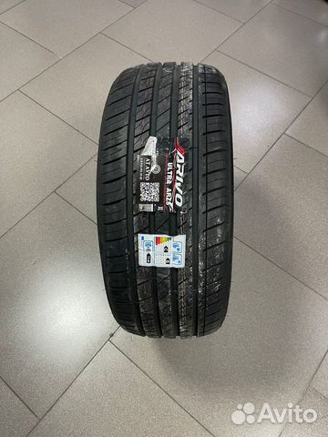 Arivo Ultra ARZ5 275/40 R21 107W
