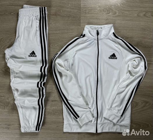 Спортивный костюм adidas