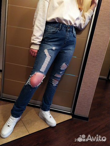 Джинсы
